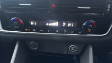 Nissan Qashqai 1.3 DiG-T MH Acenta Premium 5dr Petrol Hatchback